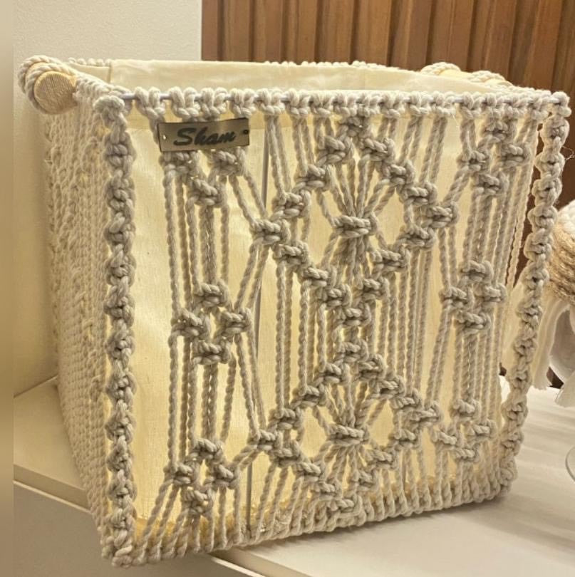 Macrame box